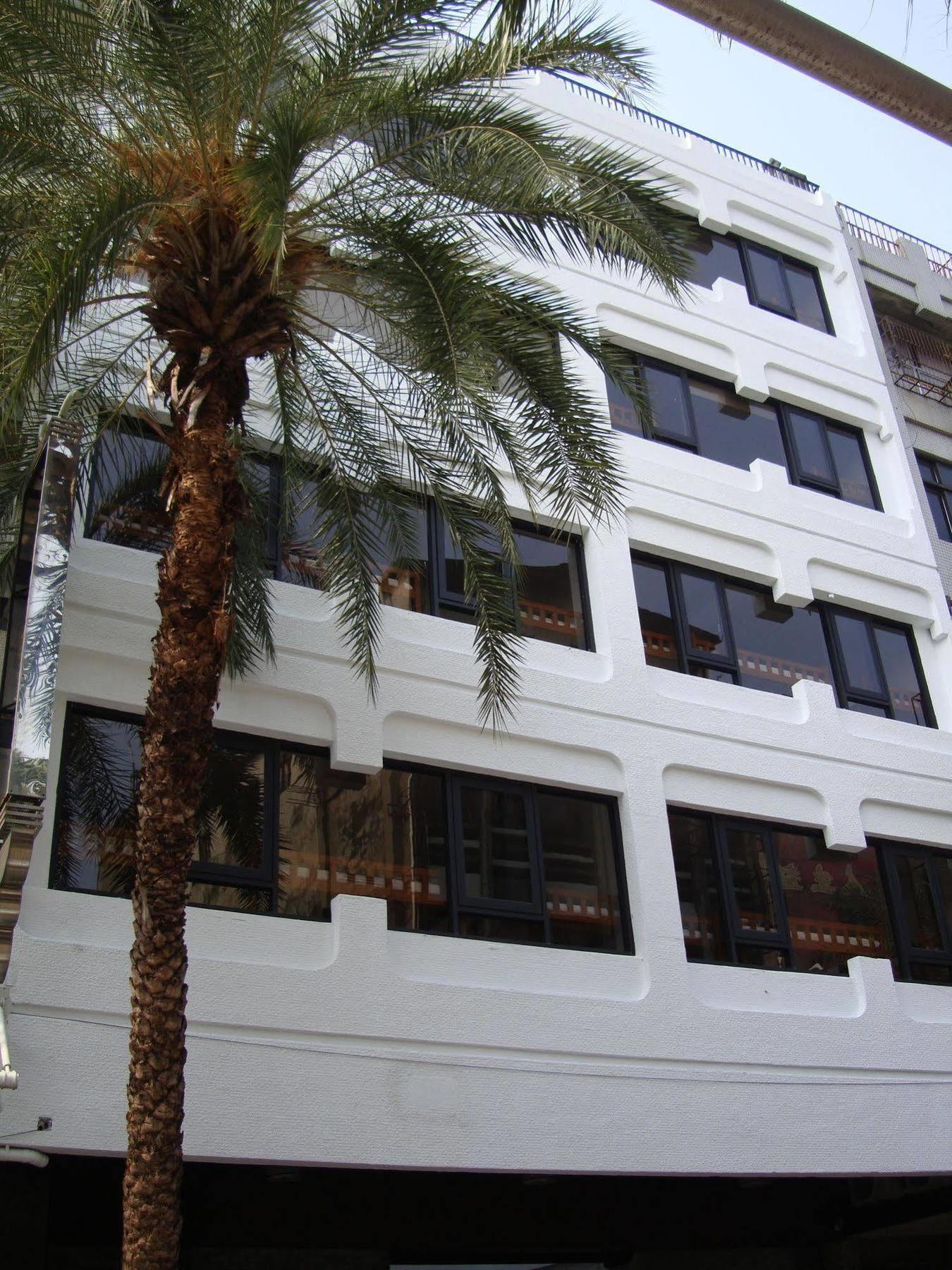Backpacker 41 Hostel - Taichung Exterior foto